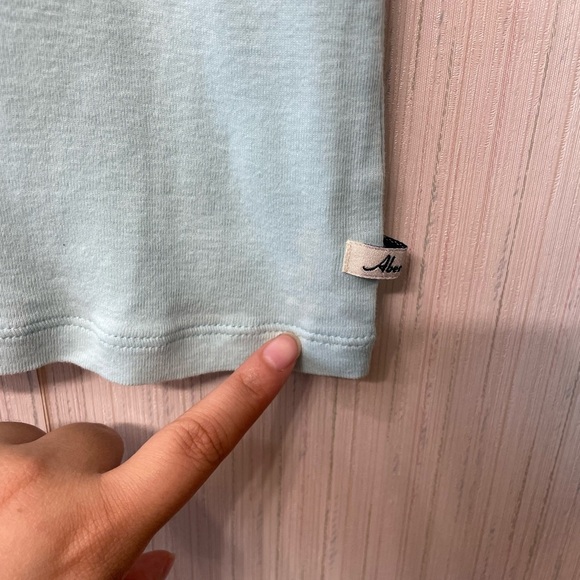 Y2K Abercrombie & Fitch Scoop Neck Light Blue Long Sleeve Top Soft Cotton Tee M - Picture 2 of 6
